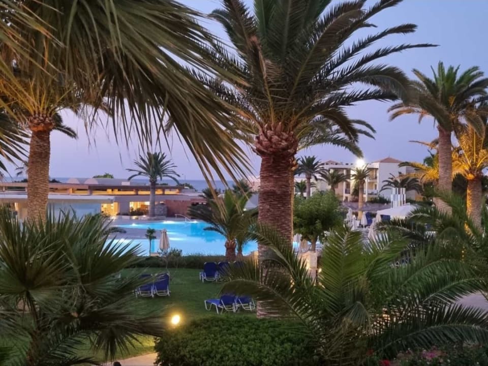 Gartenanlage Anissa Beach & Village