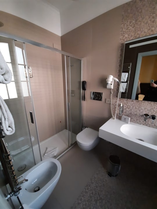 Zimmer Albergo Etico Roma