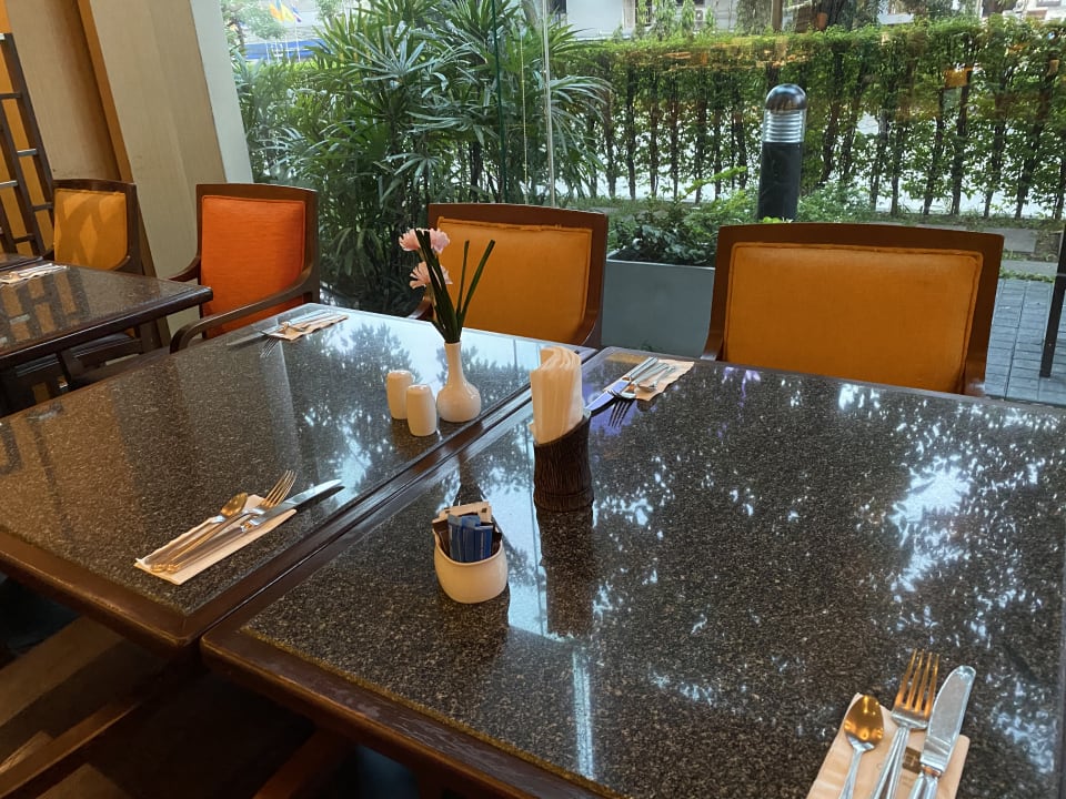 Gastro Hotel Century Park