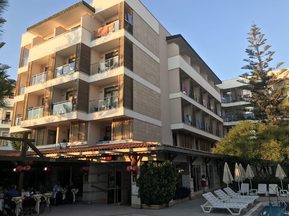 Außenansicht Trendy Side Beach Hotel - Adults only