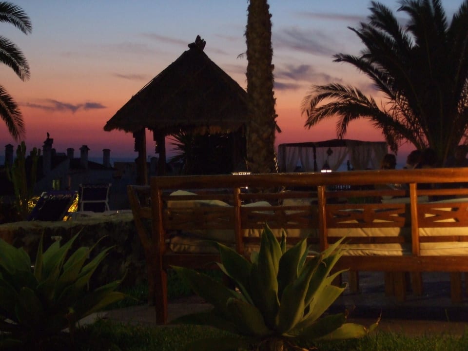 Nach dem Sonnenuntergang ein kühles Getränk Hotel El Cortijo de Zahara