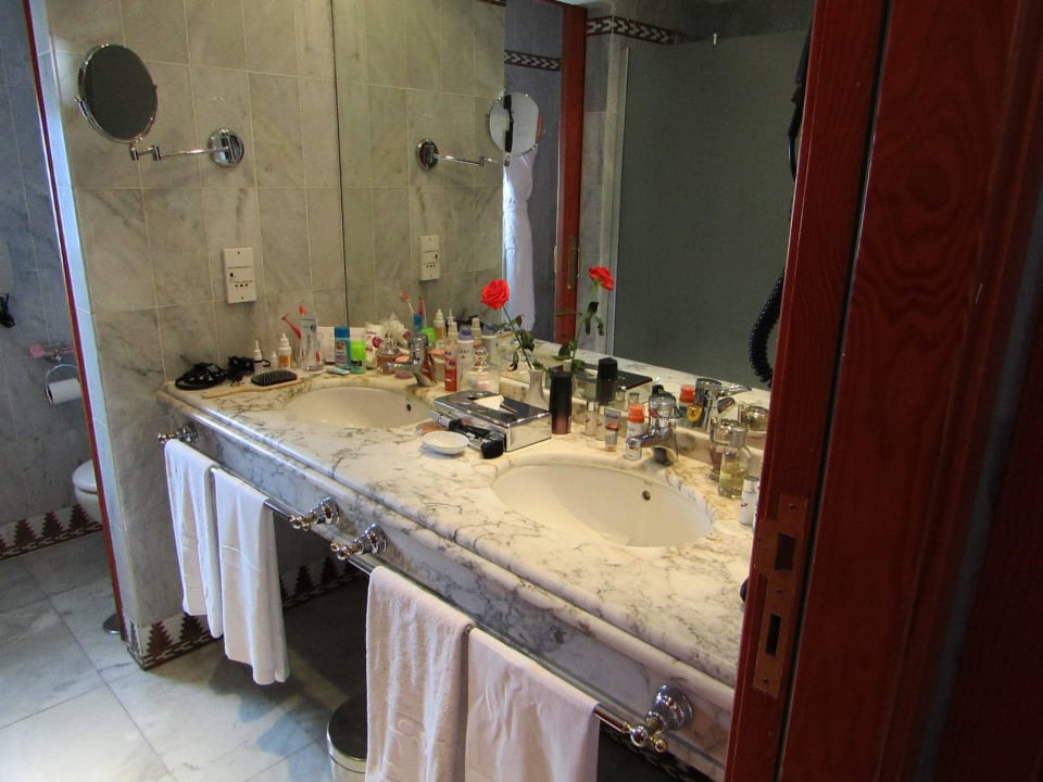 Bad Dreams Jardín Tropical