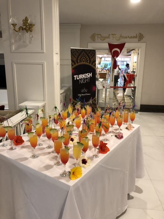 Gastro Side Royal Palace Hotel & Spa