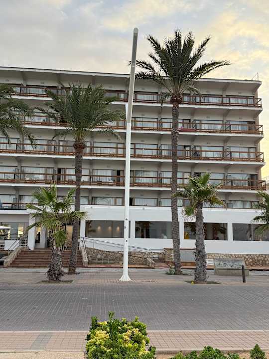 Außenansicht AYA Seahotel - Adults only