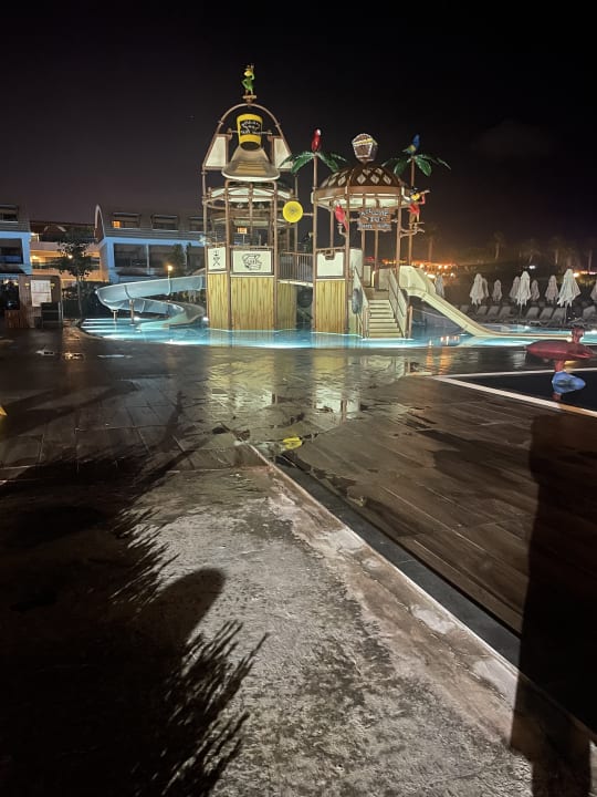 Pool Jacaranda Luxury Resort