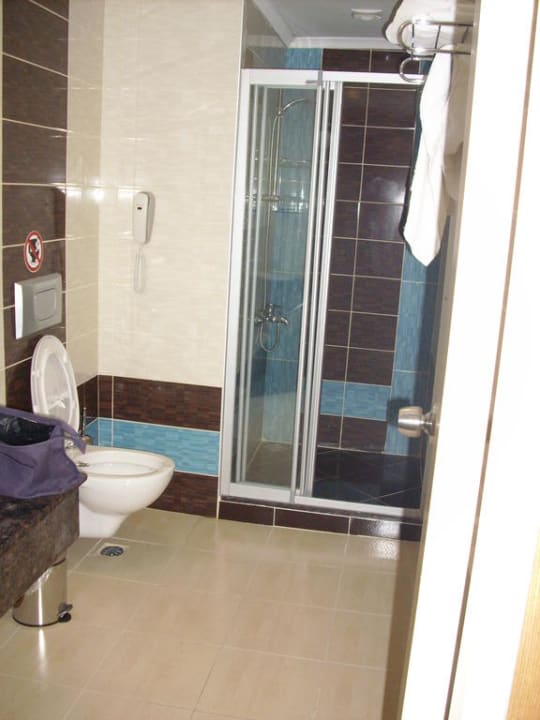 Duschbad im Neubau Tac Premier Hotel & Spa