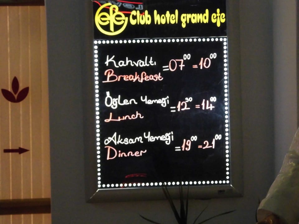 Öffnungszeiten Hotel Grand Efe