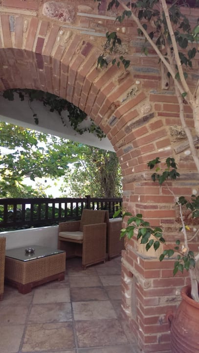 Kafenion Neptune Luxury Resort