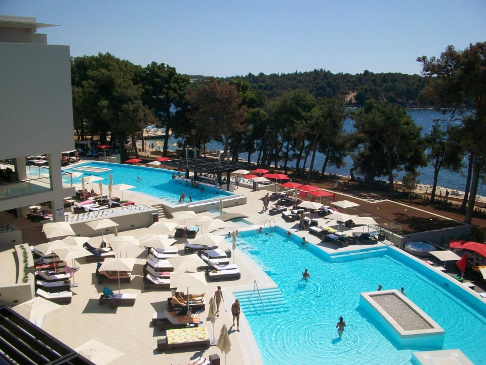 Pools Hotel Parentium Plava Laguna