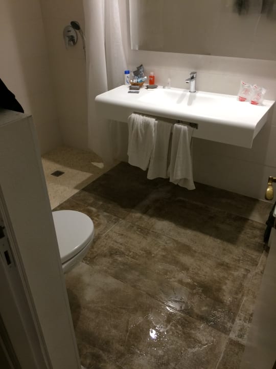 Zimmer ICON Valparaiso - Adults Only