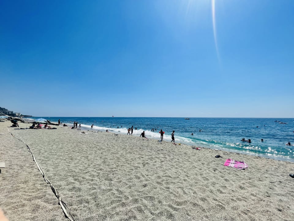 Strand The Lumos Deluxe Resort Hotel