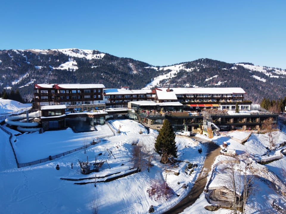Außenansicht Familotel Allgäuer Berghof