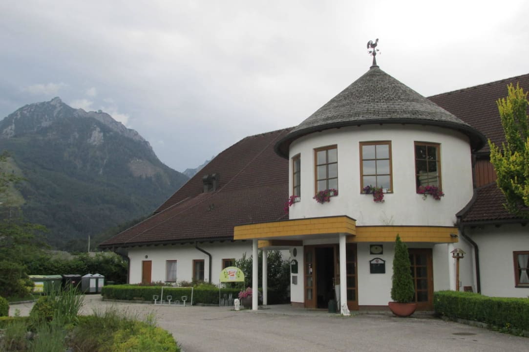Eingang Gutshof Wolfgangsee