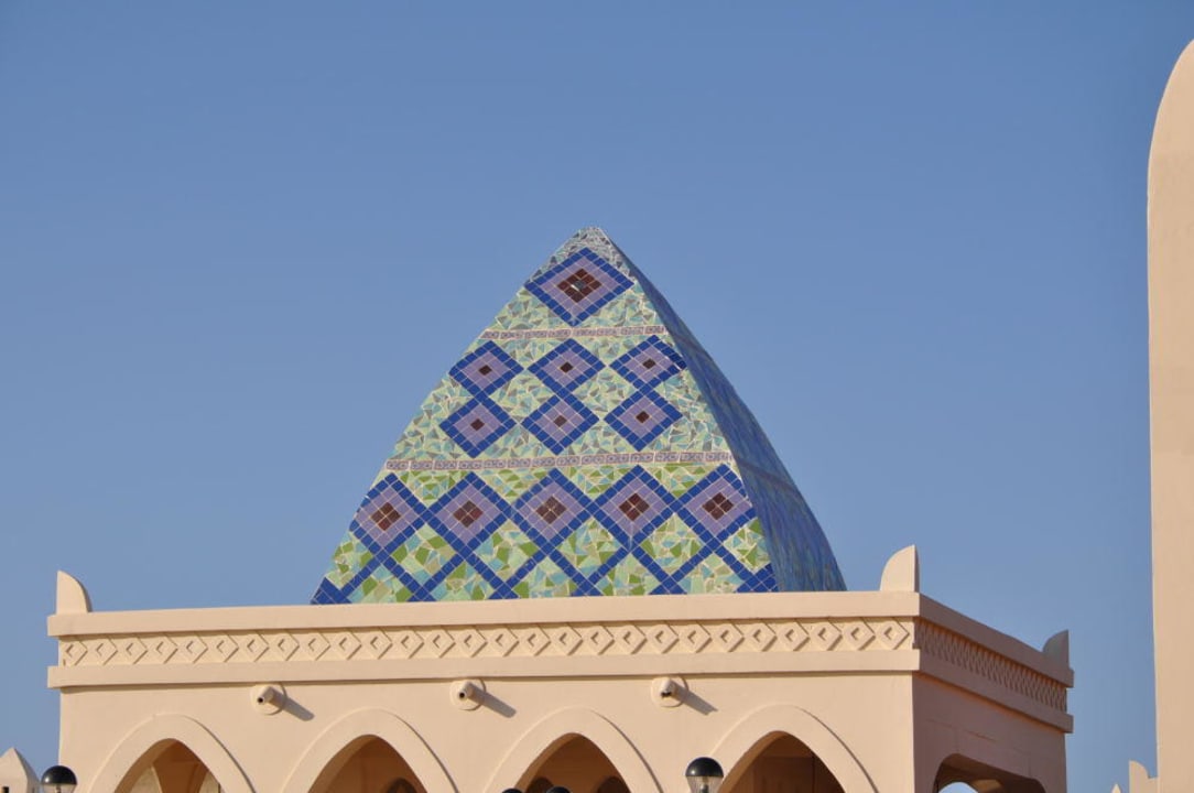 Das Dach der Poolbar Hotel Riu Karamboa