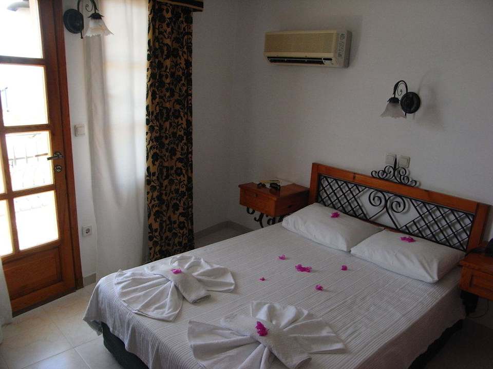 Unser Zimmer bei Ankunft Hotel Begonvil