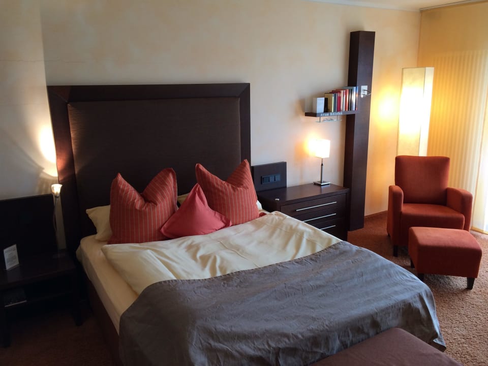 Blick vom Flur ins Zimmer Hotel Atrium Mainz