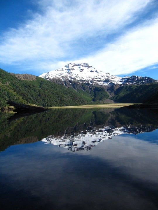 Die eigene "Laguna Blanca" am Fuße des Tolhuaca Lodge Fundo Laguna Blanca
