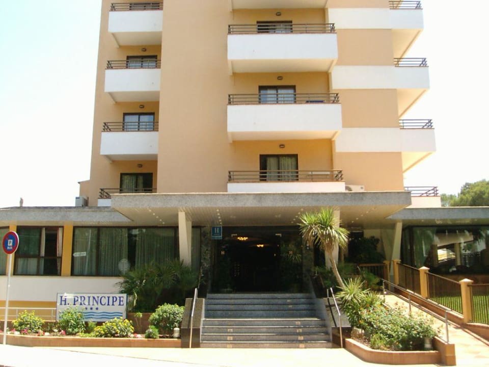 Eingang Hotel Principe