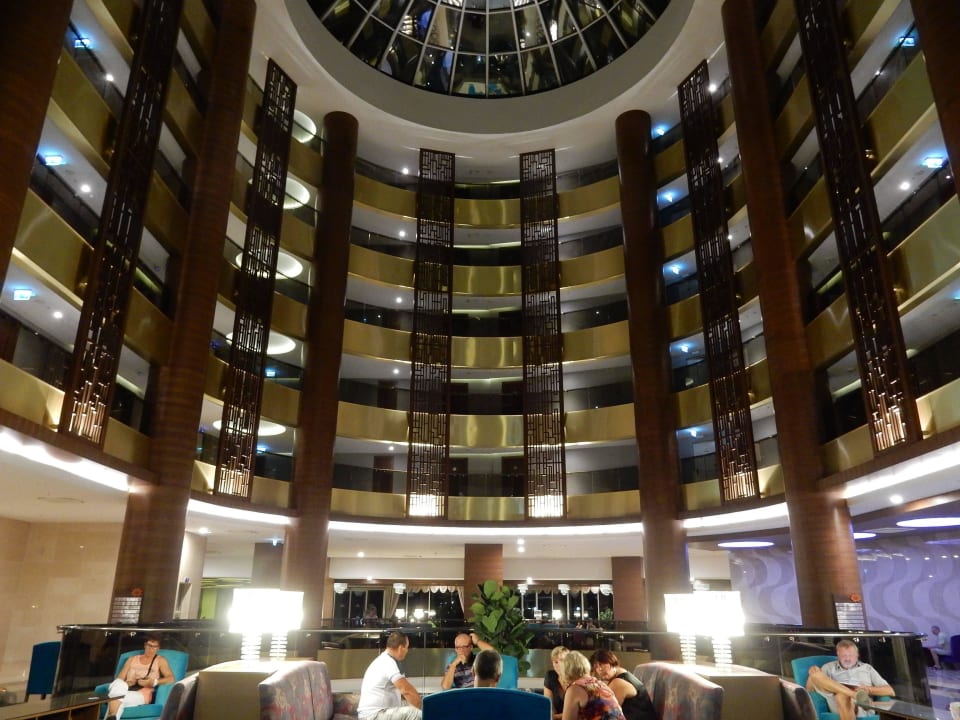 Lobby Sunmelia Beach Resort