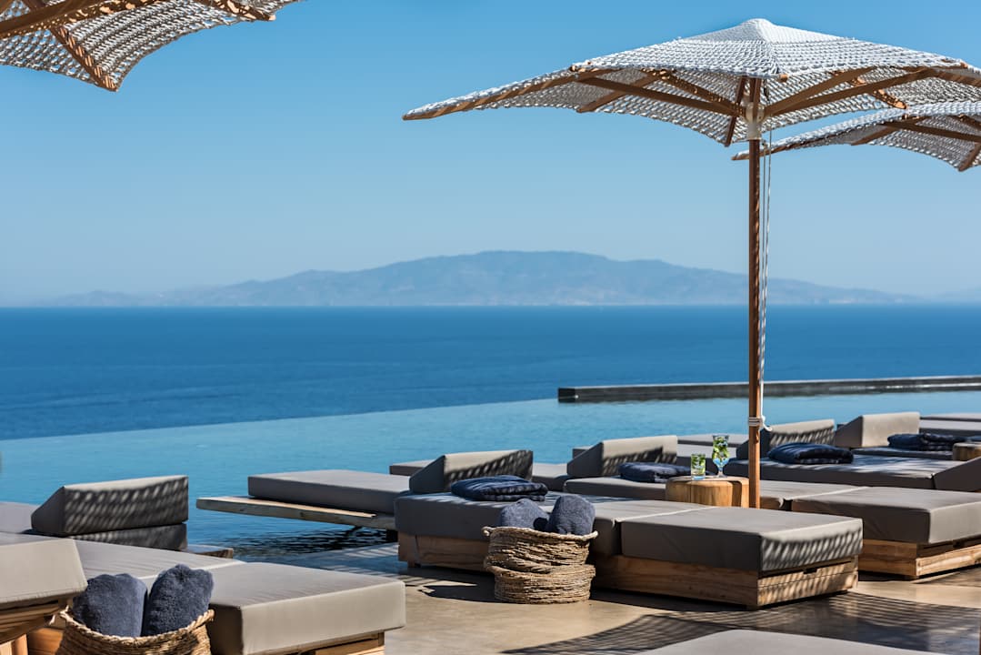 Pool Andronis Arcadia Hotel