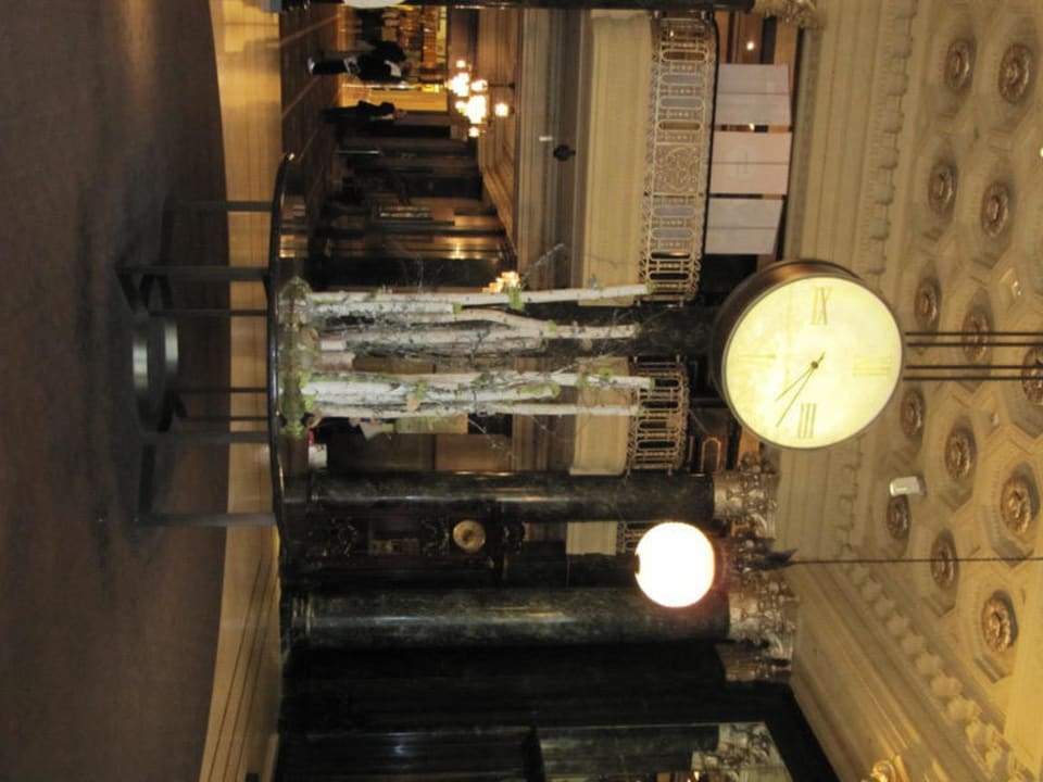 Die bekannte Uhr des Westin St. Francis Hotel The Westin St. Francis