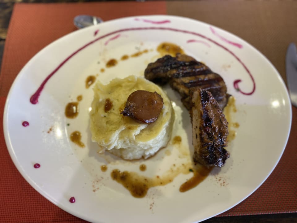 Gastro Hotel Niaouly