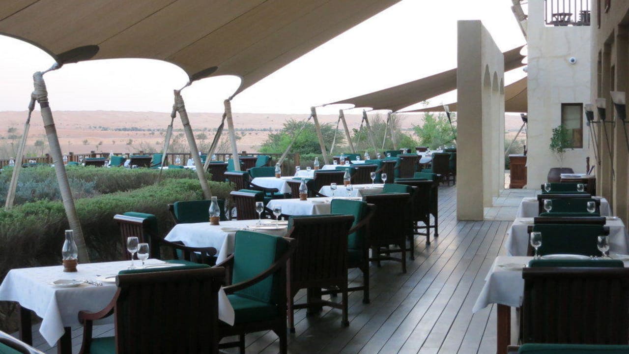 Terrasse mit Ausblick Al Maha, A Luxury Collection Desert Resort & Spa