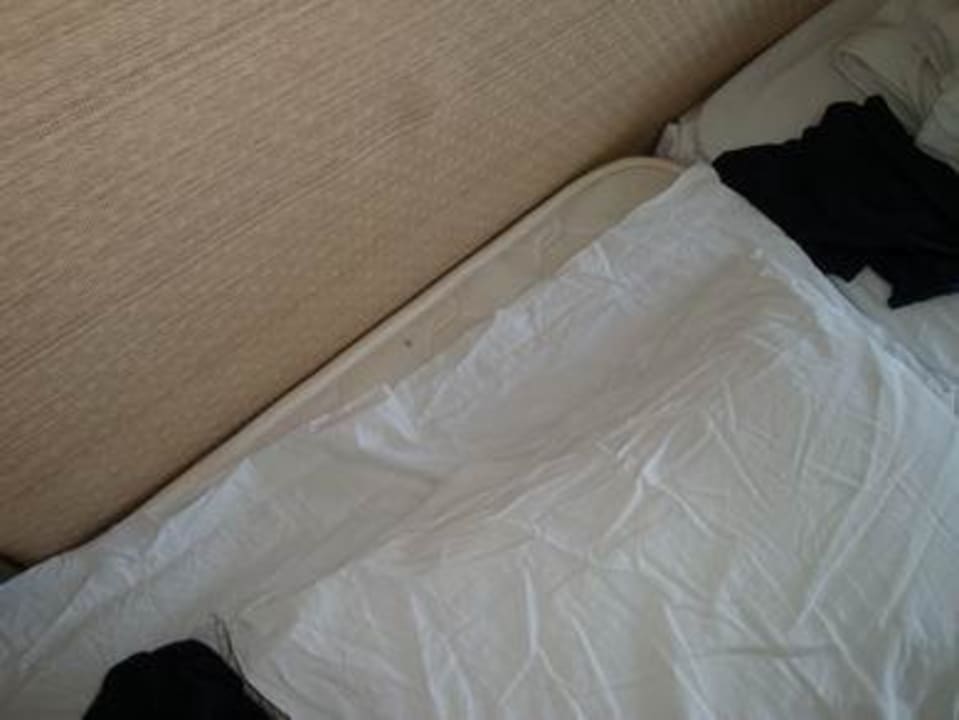 Draps de lit trop court Olympian Bay Grand Resort