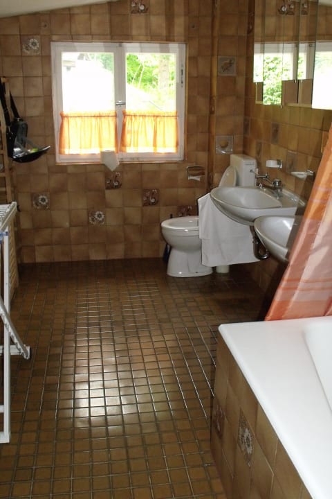 Bad ohne Gardinen Ferienhaus Lahnblick