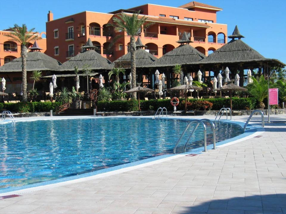 Blick vom Hauptpool Sheraton Fuerteventura Golf & Spa Resort