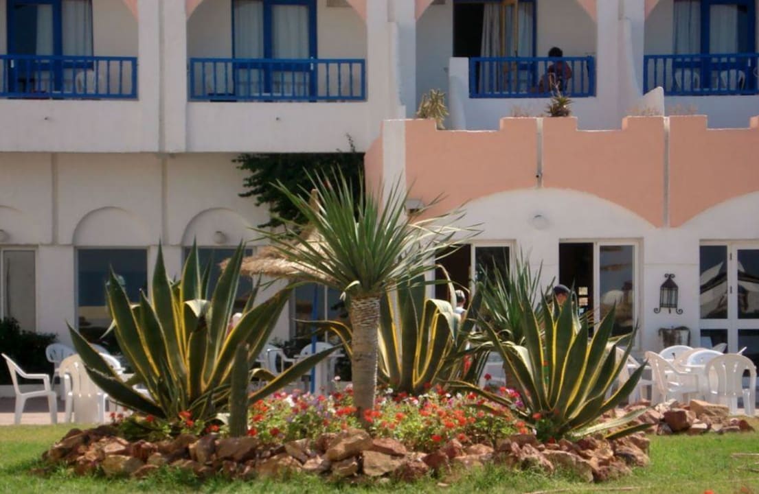 Widok na starą częsc hotelu Hotel Medi Sea