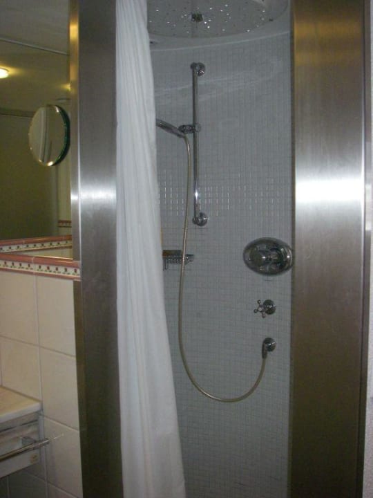 Wellnessdusche Verwöhnhotel Wildspitze