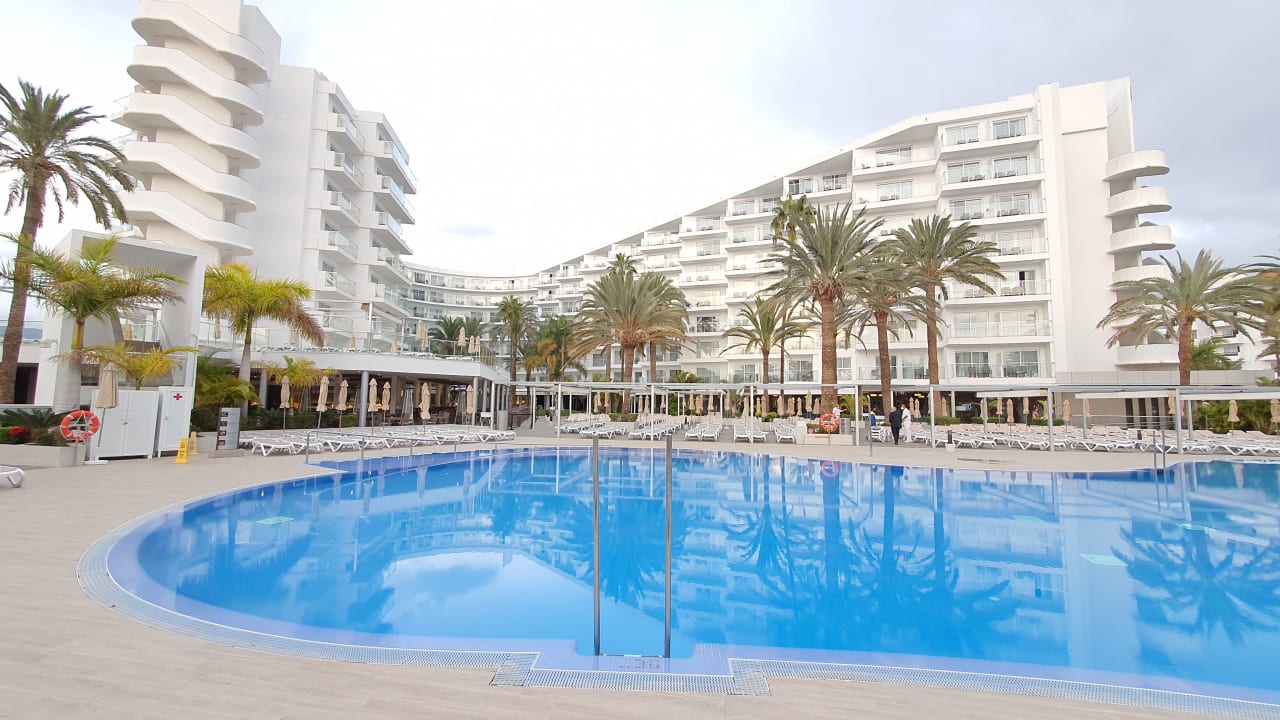 Pool Hotel Riu Papayas