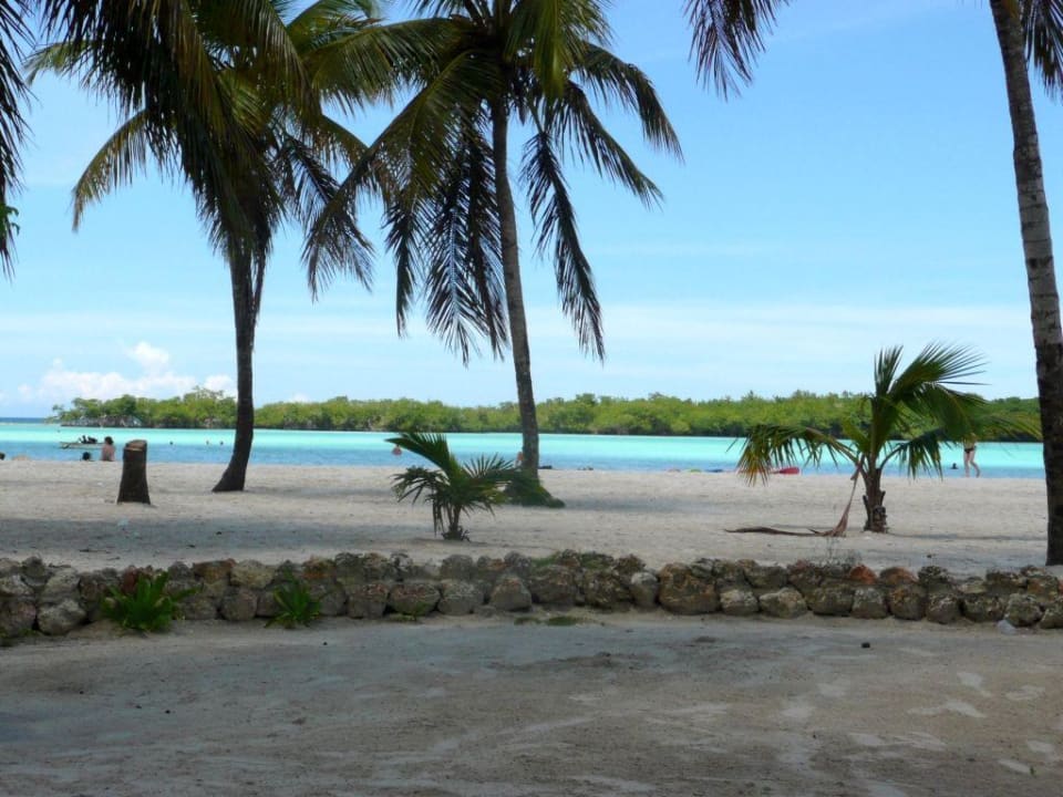 Strand mit Insel Mattika BelleVue Dominican Bay