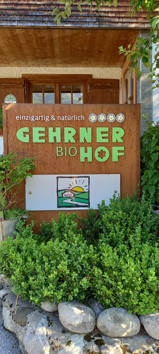 Außenansicht Biobauenhof Gehrnerhof Warth am Arlberg