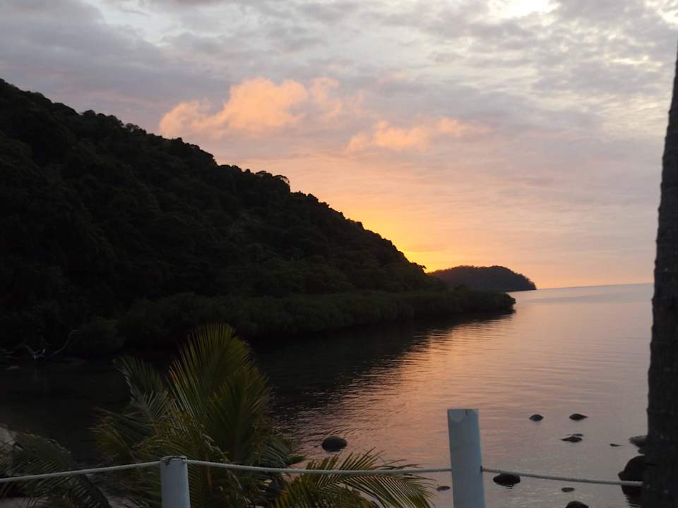 Maleenga Abendstimmung von der Terrasse Maleenga Resort