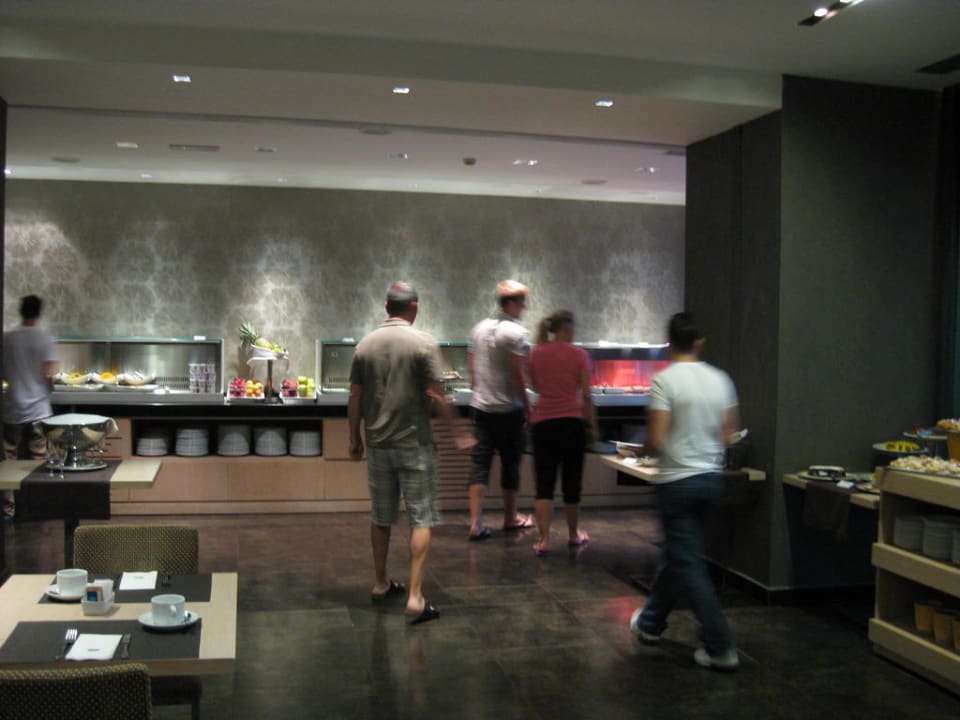 Frühstück Hotel H10 Roma Città