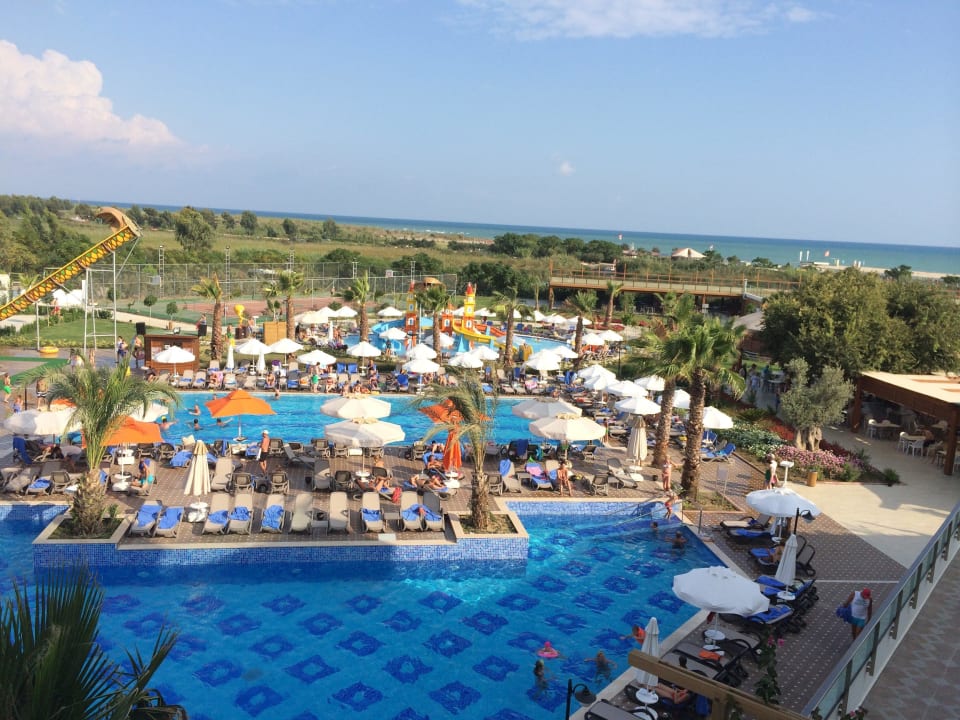 Sehr schöne große Poolanlage Port Nature Luxury Resort & Spa