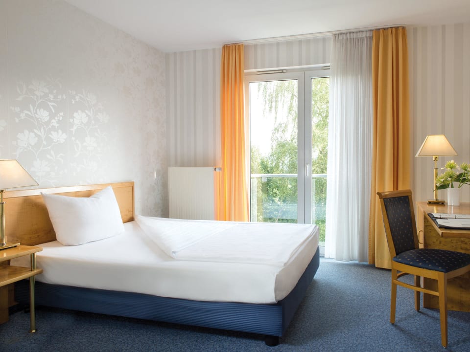 Studio mit Queensize-Bett Victor's Residenz-Hotel Gummersbach