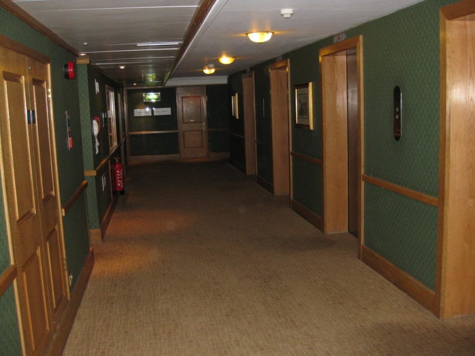 Hotelflur The Tower - A Guoman Hotel