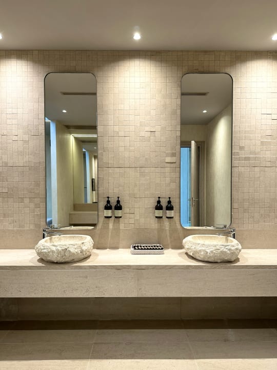 Sonstiges Ikos Odisia