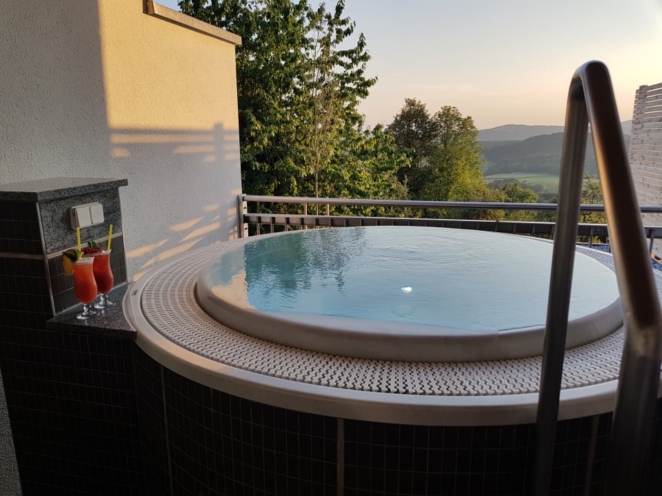 Pool Thula Wellnesshotel Bayerischer Wald