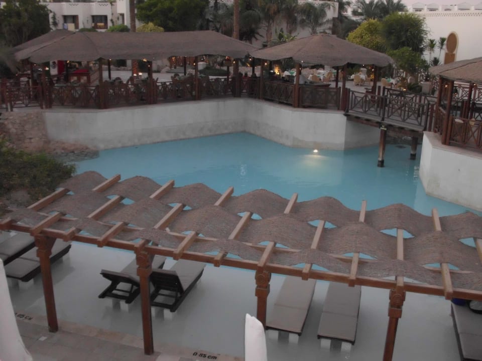 Tollen Liegen im Wasser Ghazala Gardens