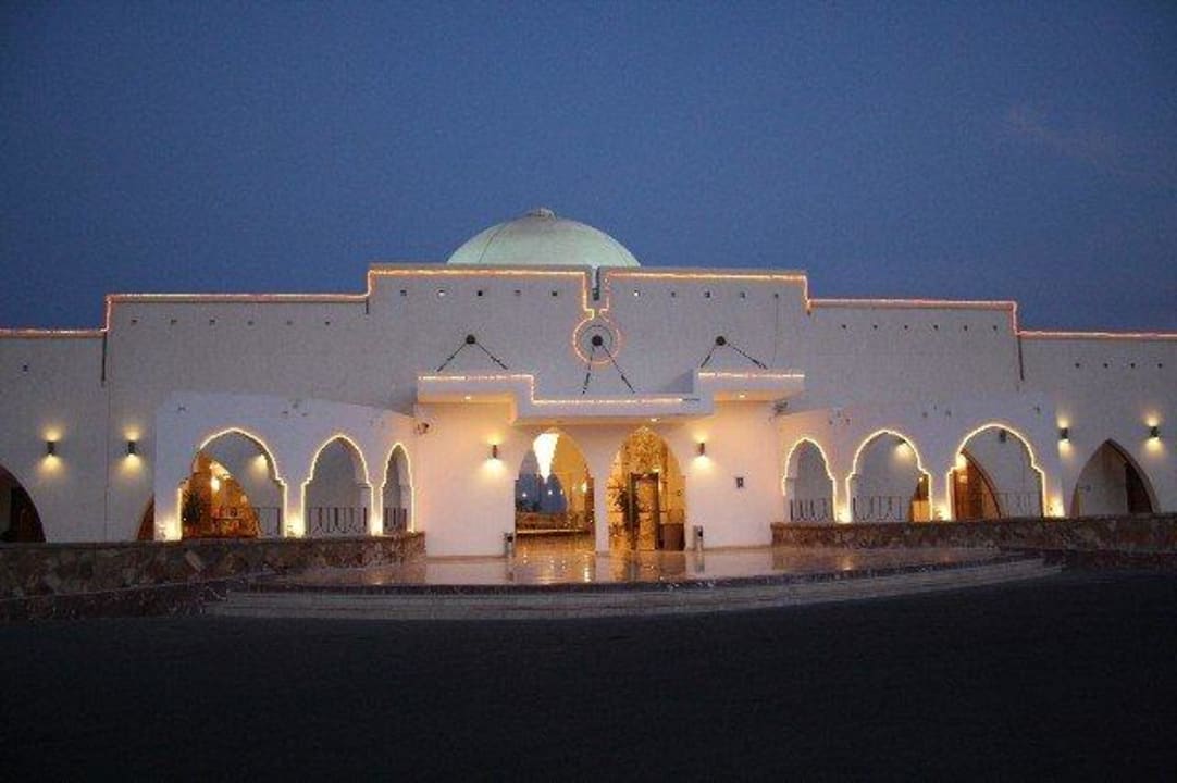 Lobby mit Weihnachtsdeko Hotel Gorgonia Beach Resort