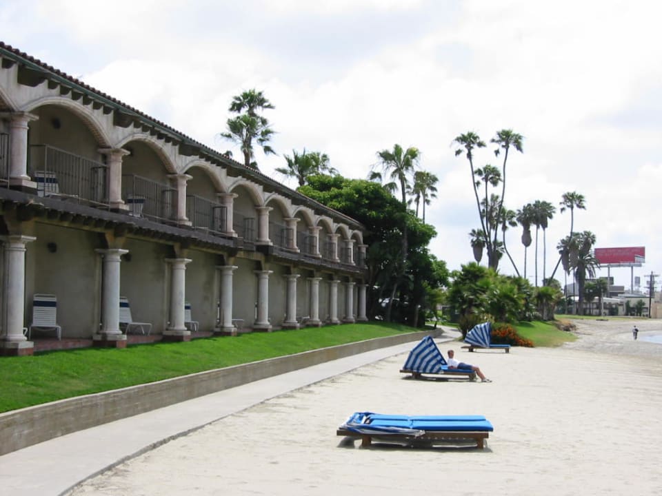 Strand an der MissionBay (Binnenseite) Bahia Resort Hotel