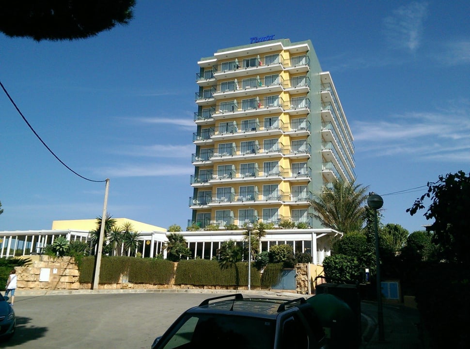 Hotel Timor von vorne Hotel Timor