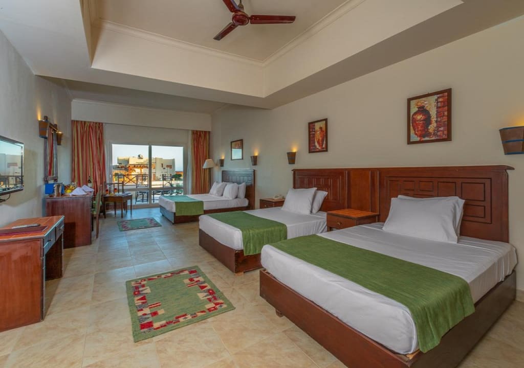 Zimmer Laguna Beach Marsa Resort