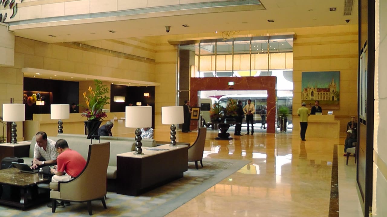 Blick zum Haupteingang Hotel Grand Park City Hall