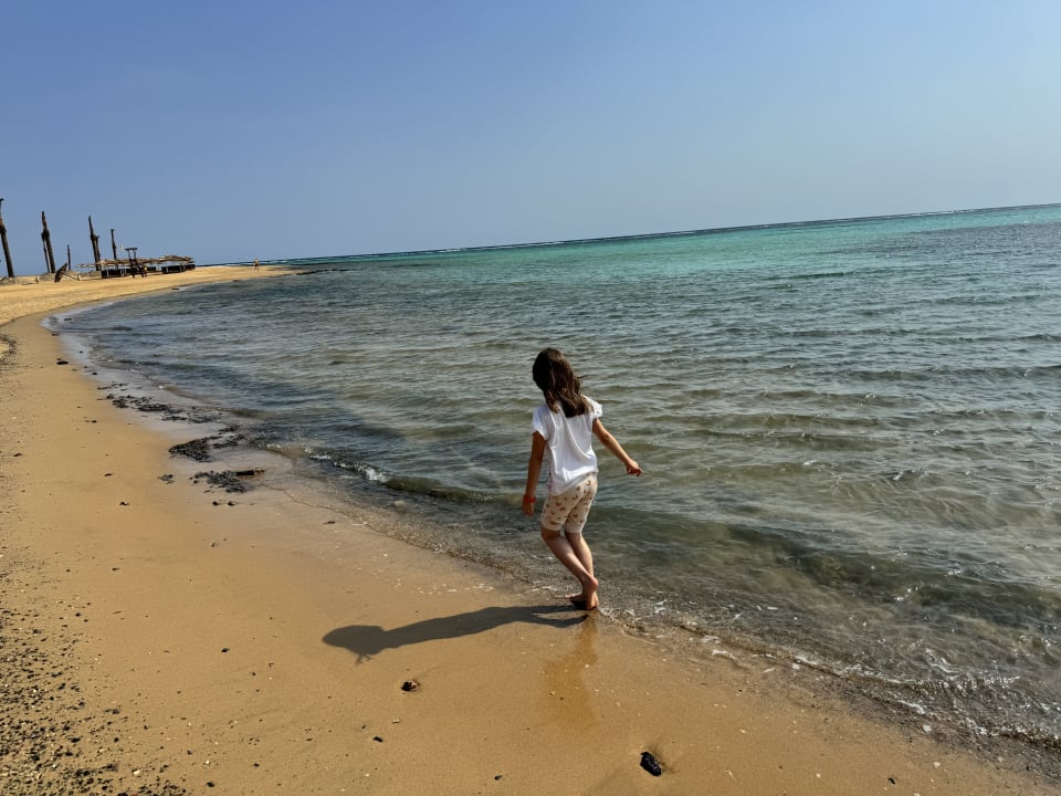 Strand True Beach Resort