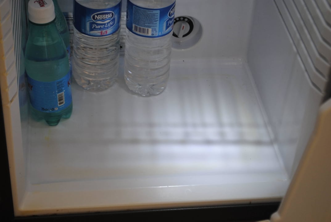 Das ist der Kühlschrank mit haaren und Dreck  Grand Yazici Club Marmaris Palace